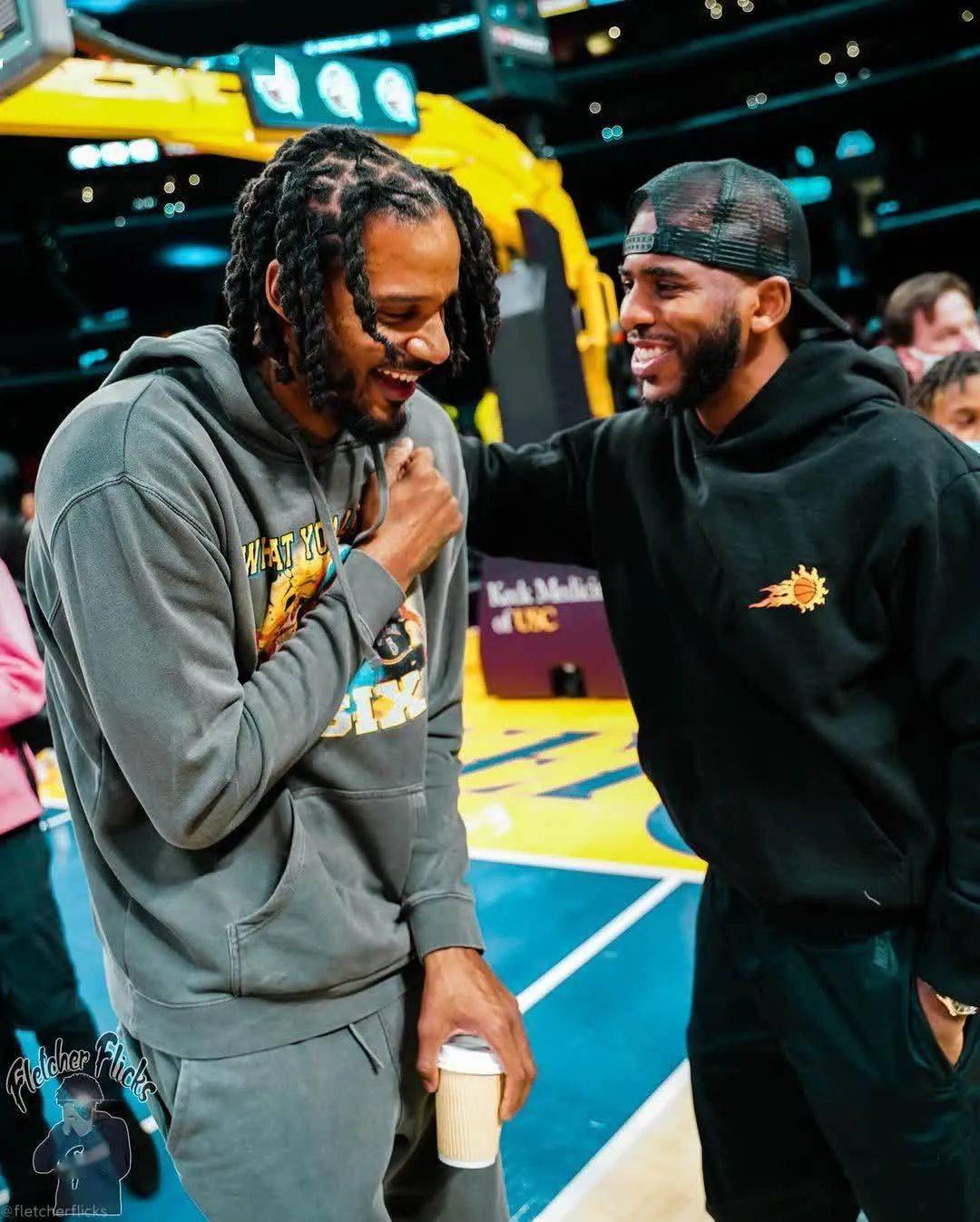 博彩-瓦妮莎说科比出轨105次