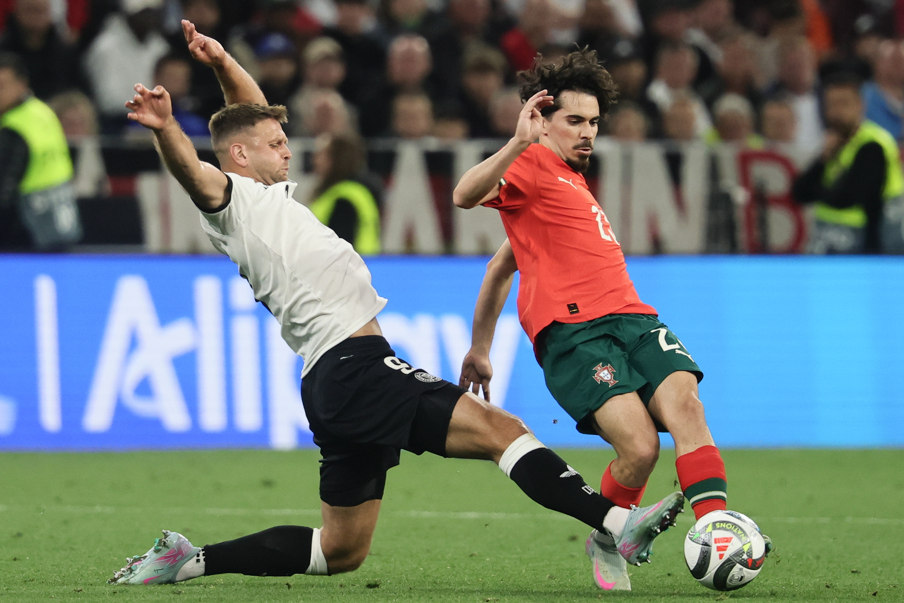 欧国联战连败不振,球队急需重拾信心的原因